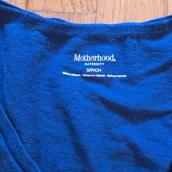 Womens Bundle of 3 Motherhood Maternity size small tops - Picture 7 of 9